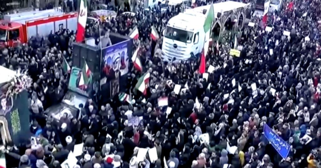 احتجاجات إيران تكشف عن انقسام مرير بين فصائل المعارضة المنفية.