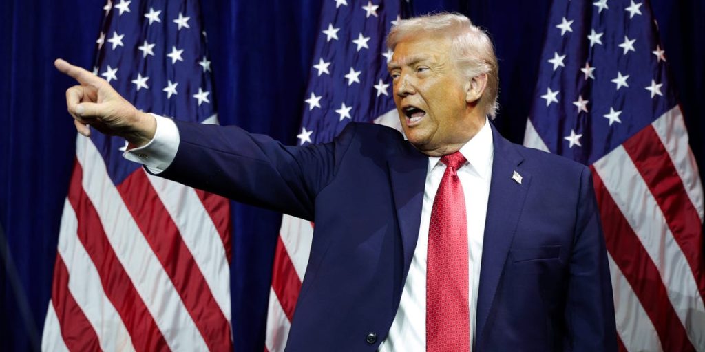 اقتصادي بارز يرى أن مبادرة ترامب الكبرى لتحسين القدرة الشرائية ستكون سلبية الأثر.