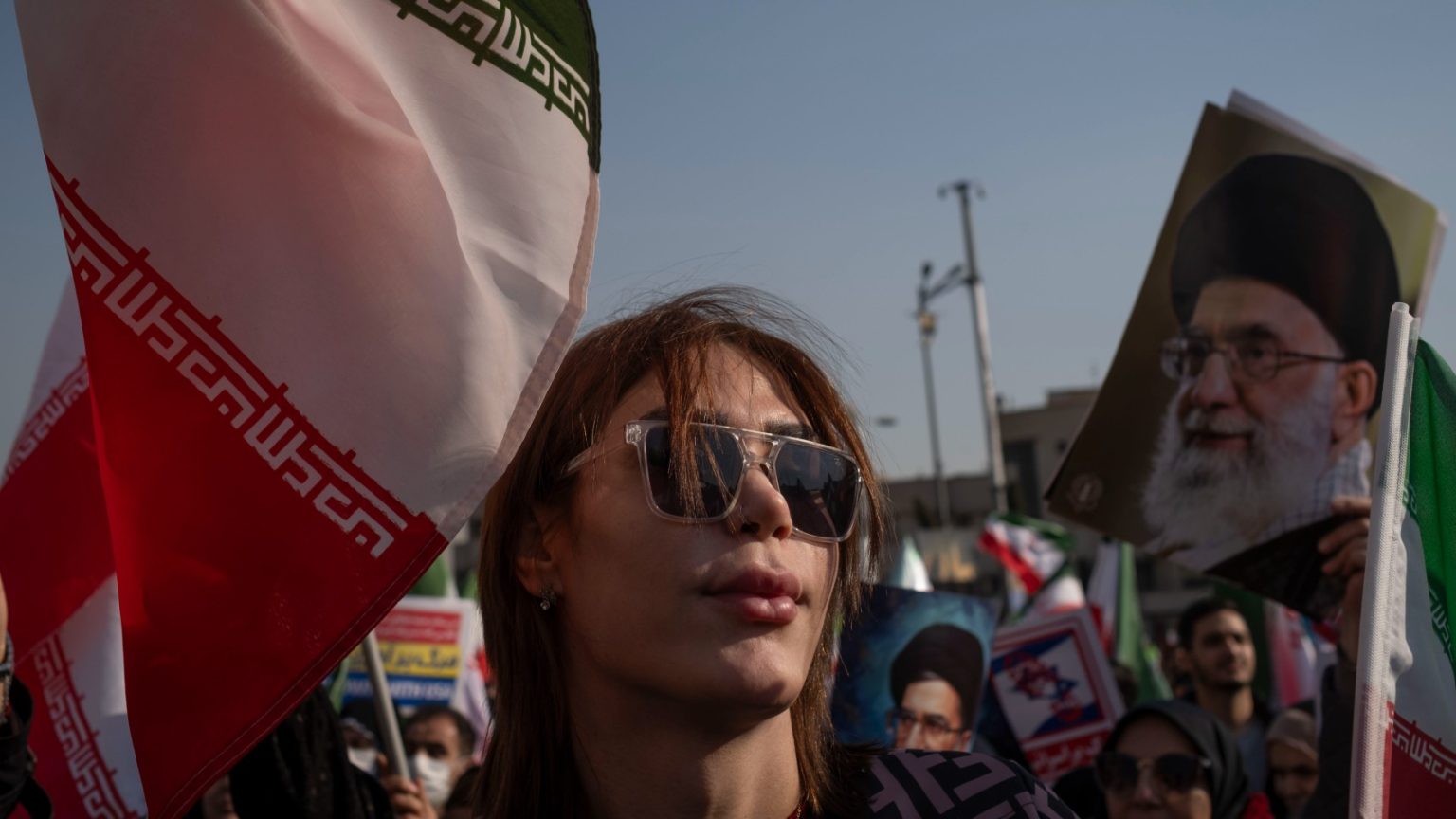 كيف تستغل إسرائيل والولايات المتحدة الاحتجاجات الإيرانية.