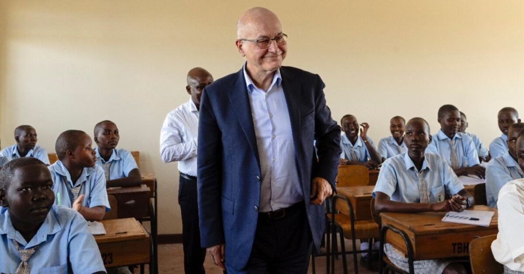 مفوضية اللاجئين: لاجئ سابق يتولى منصبها الجديد.