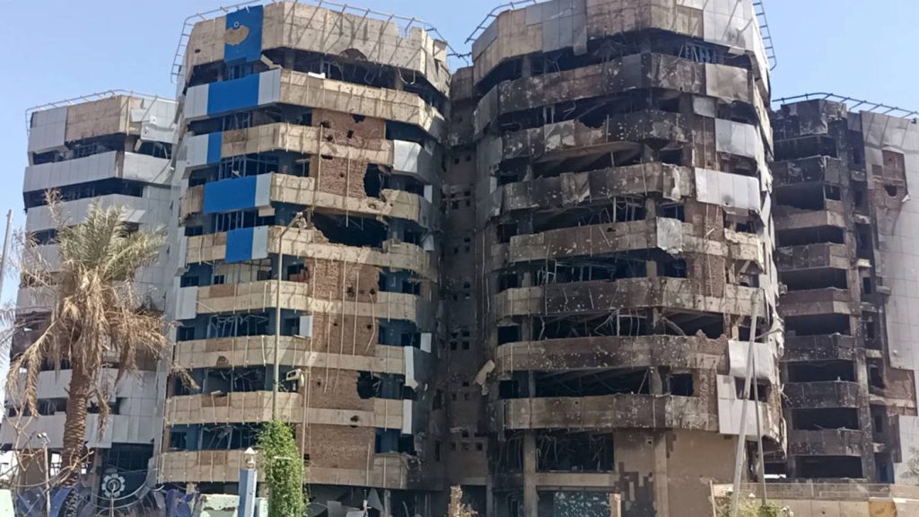 أمراء حرب وشيوخ وسياسيون: رجال في قلب نزيف السودان.