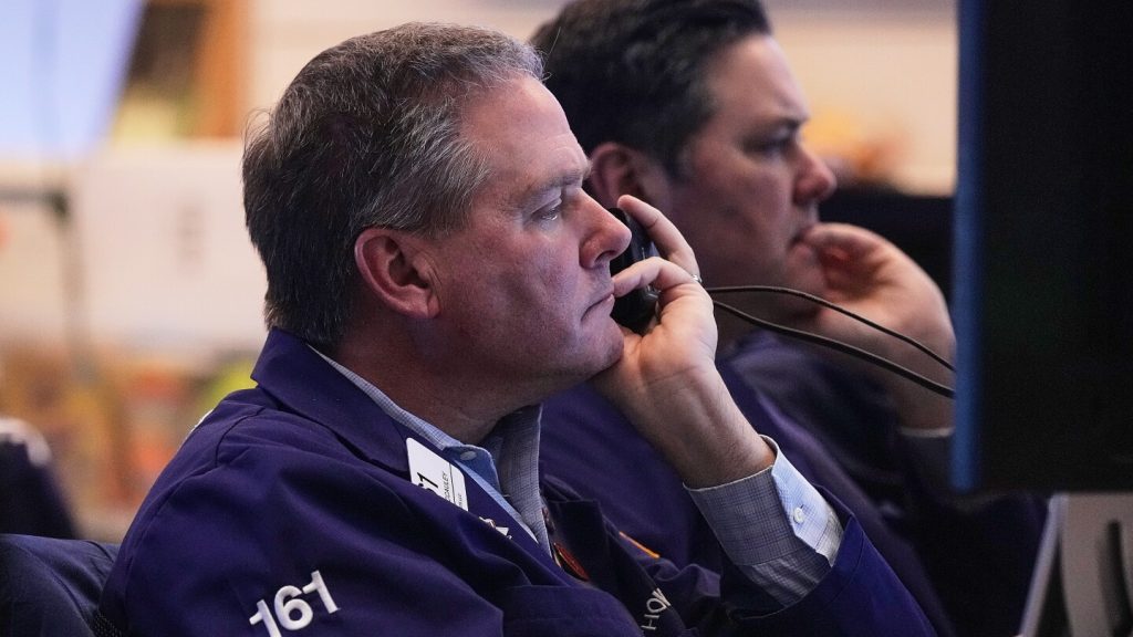 ارتفعت وول ستريت مع ارتفاع أسعار النفط الخام وأسهم شركات النفط بعد الغارة الأمريكية على فنزويلا