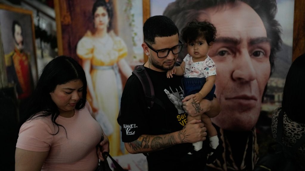 المهاجرون الفنزويليون الذين تم إرسالهم إلى السلفادور يطالبون بالعدالة بعد حكم القاضي الأمريكي