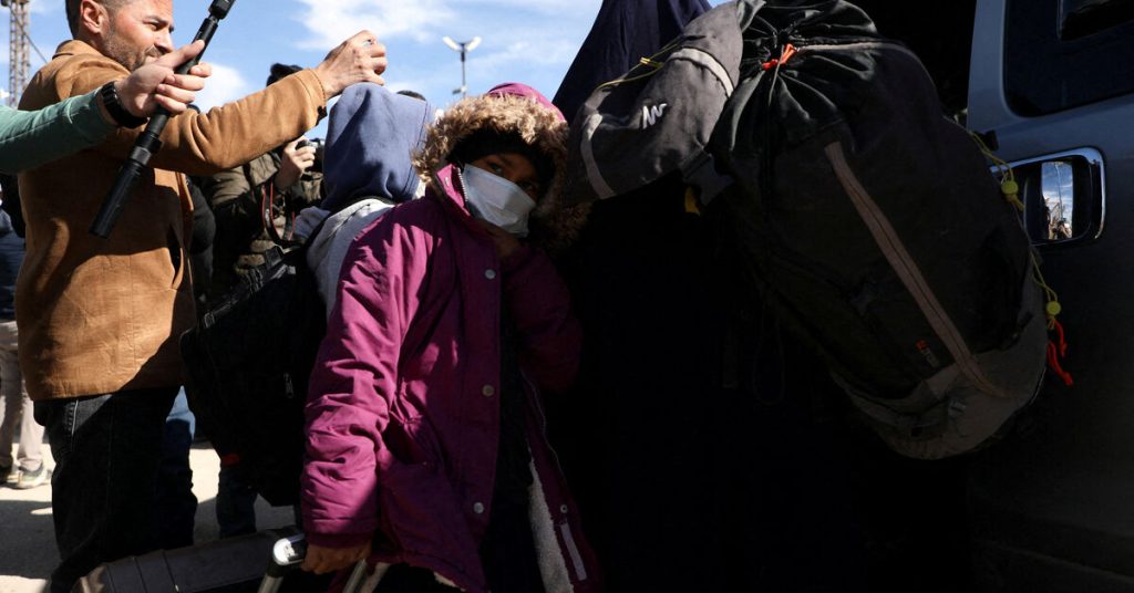 أستراليا تنفي تقارير عن إعادتها لعائلات متشددي داعش من مخيم سوري