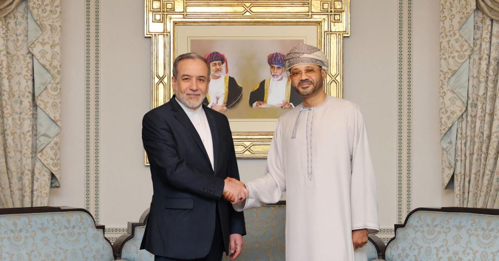 عُمان تؤكد محادثات أمريكية إيرانية في جنيف الخميس