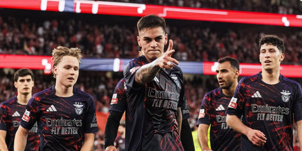 «خضبت خيبتي نادري»؛ بنفيكا تحت المجهر العالمي