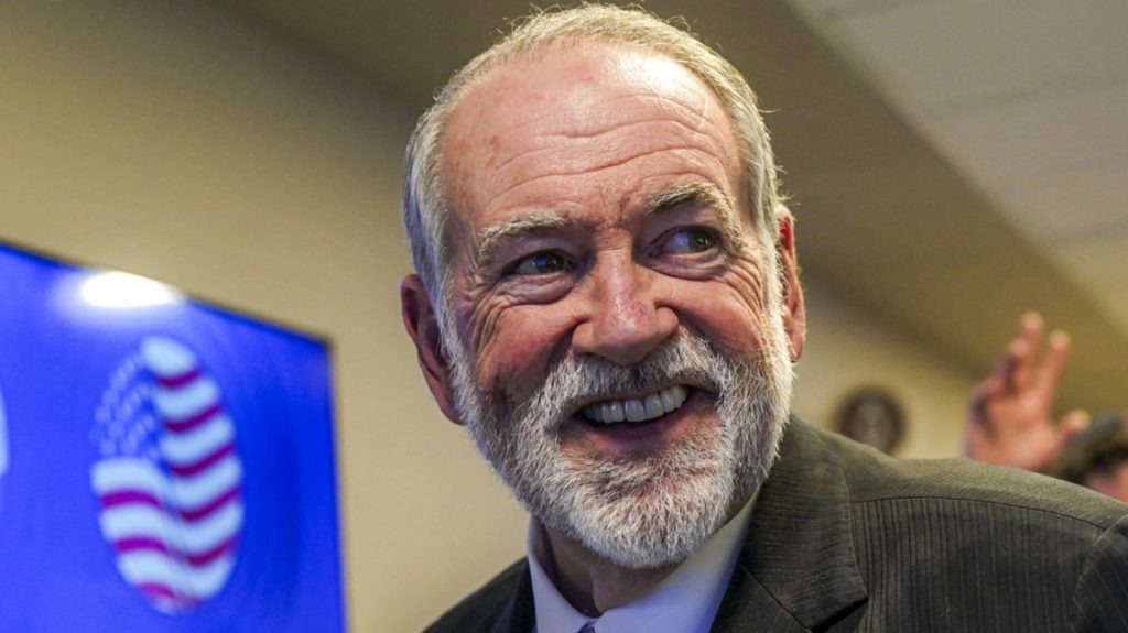 هوكابي: المنطقة ج في الضفة الغربية “هي إسرائيل” خلافاً لسياسة أمريكا