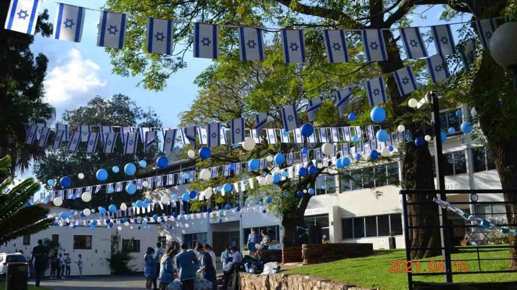 كيف اختلقت مدرسة يهودية يومية فضيحة معادية للسامية في جنوب أفريقيا