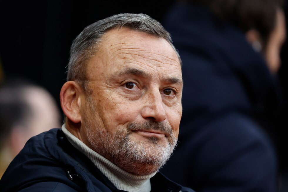 يتولى جامع النبيذ المتحمس فرانك هايز مسؤولية نادي رين الفرنسي