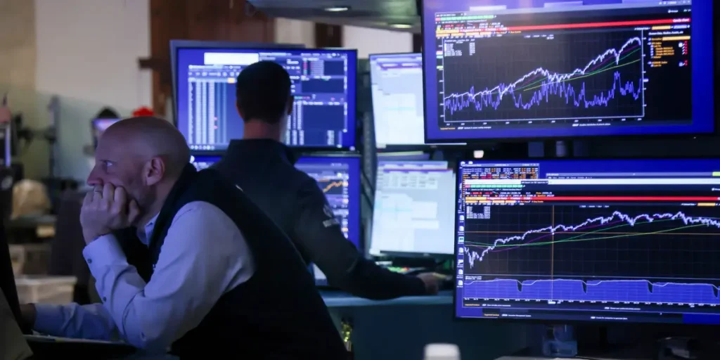 مدير استثمار بـ 19 مليار دولار يتوقع “عقدًا ضائعًا” لمؤشر S&P 500، ونقترح وجهات استثمارية بديلة.